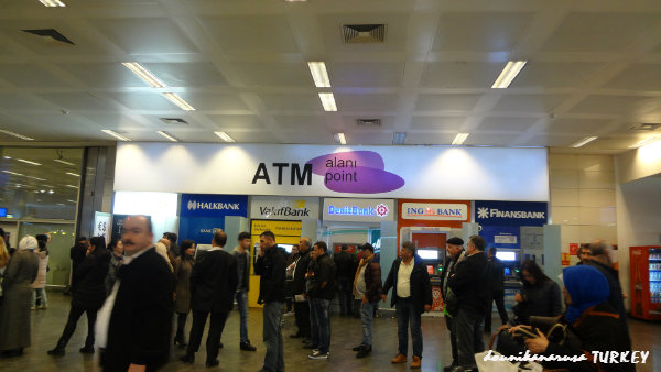 アタテュルク空港ATM